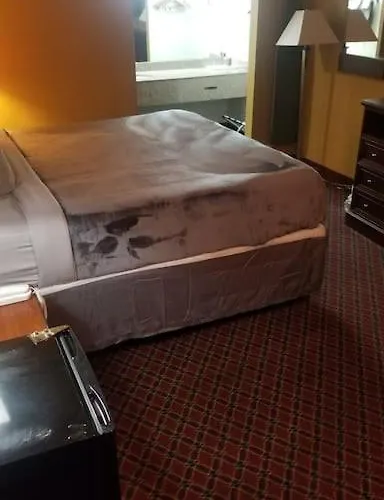 Hotel 2 Queens Hotel Room 130 Booking